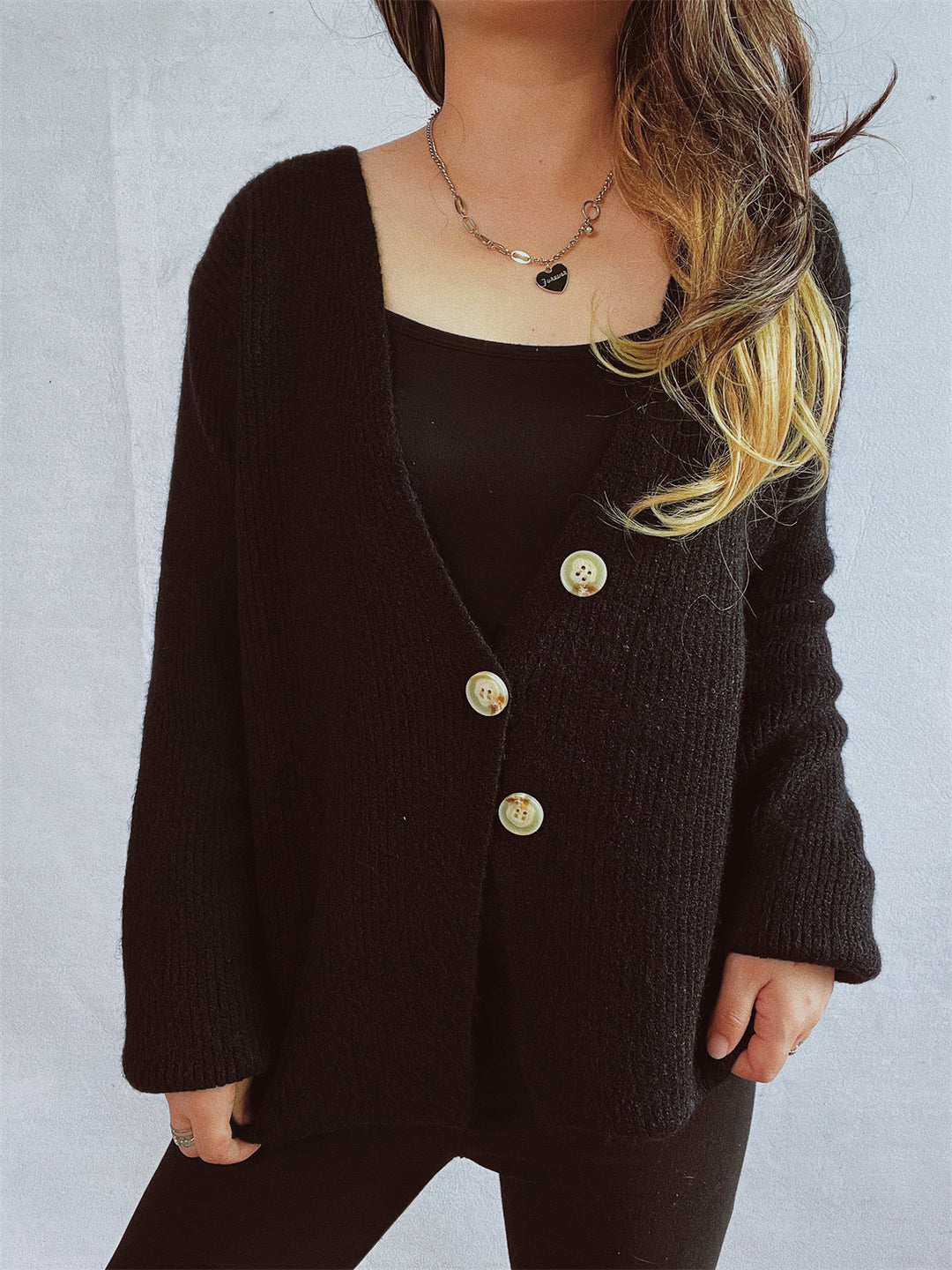 Damen lässiger Strickcardigan mit dekorativen Knopfdetails Drune