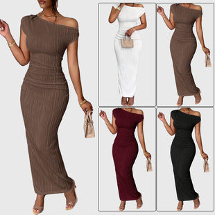Damen Figurbetontes Maxikleid mit asymmetrischem Ausschnitt und Faltenwurf Drune