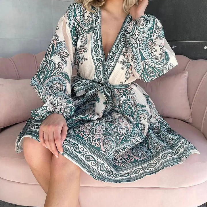 Damen Wickelkleid mit verspieltem Paisleymuster und elastischem Taillengürtel Drune