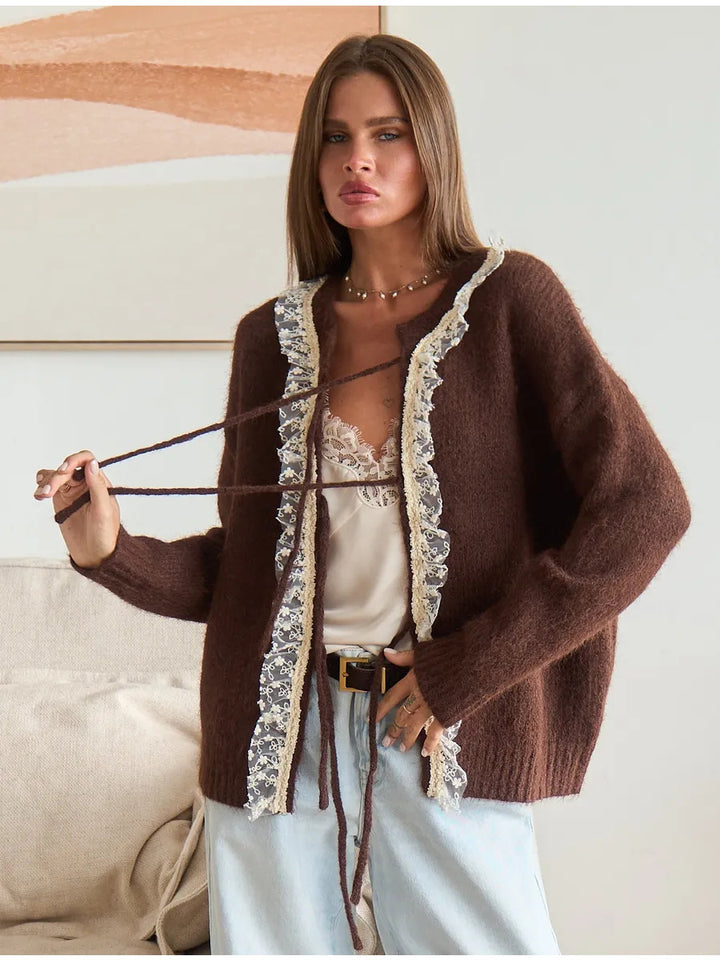 Damen eleganter Strickcardigan mit feinem Spitzen-Detail Drune