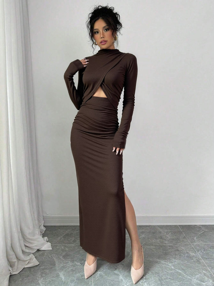 Damen Wickelkleid mit raffiniertem Schlitz und eleganten langen Ärmeln Drune