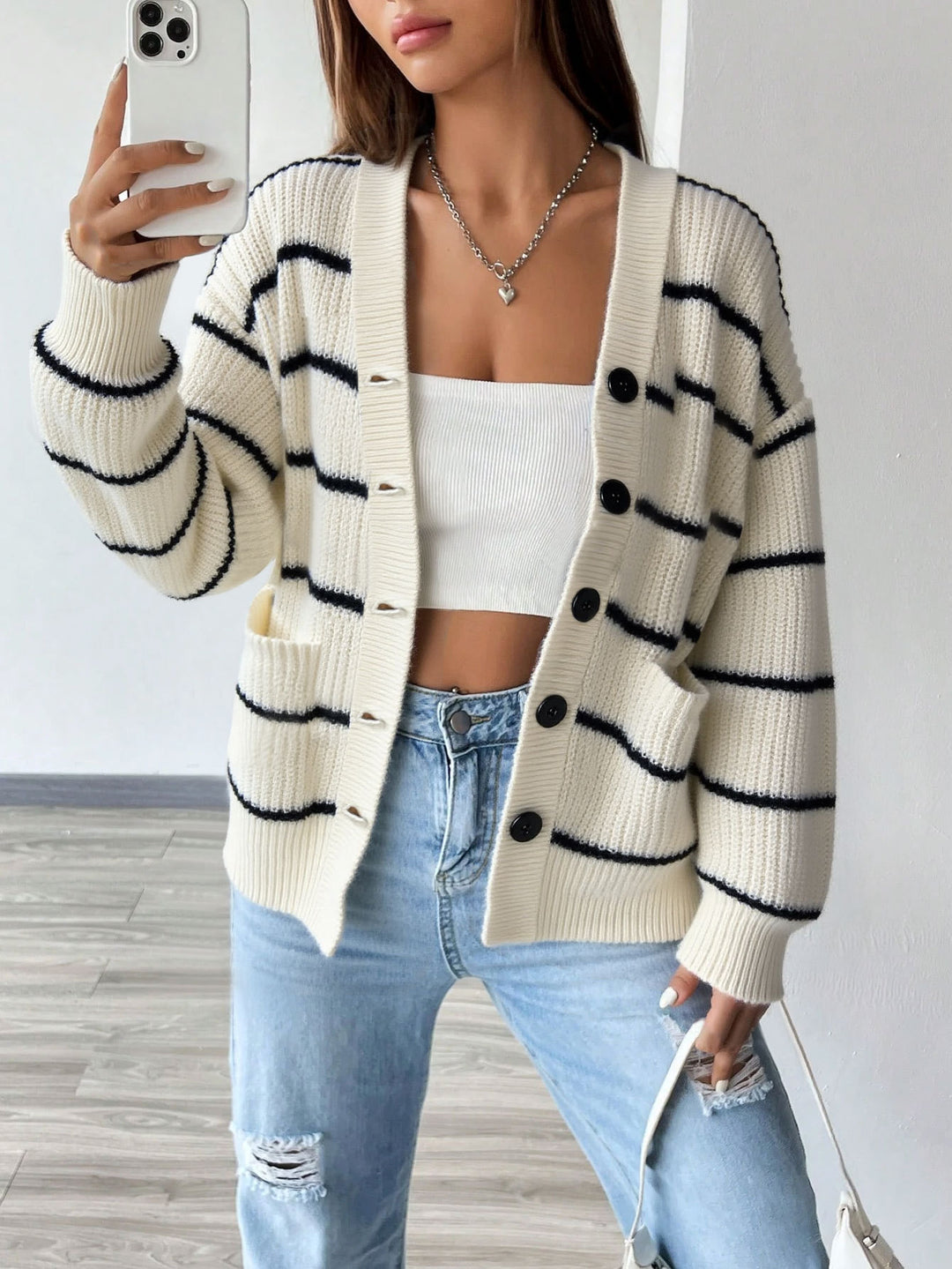 Damen gestreifter Kurzarm-Strickcardigan mit Knopfverschluss und Seitentaschen Drune