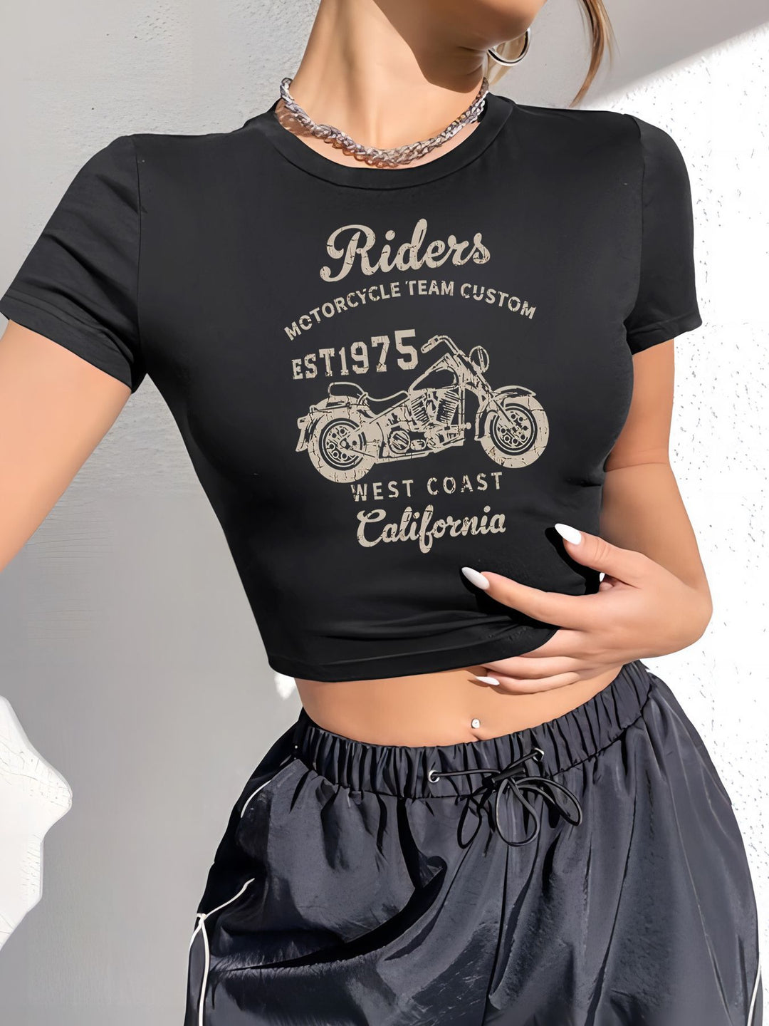 Damen Crop-T-Shirt mit verspieltem Kirschmotiv und elegantem Schleifenprint Drune