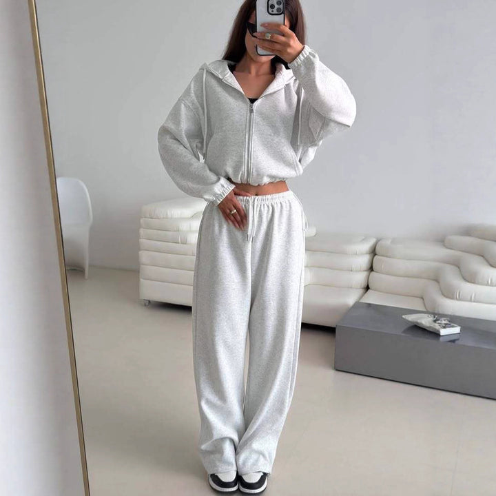 Damen modischer Hoodie mit kurzem Schnitt und passenden Jogginghosen Drune