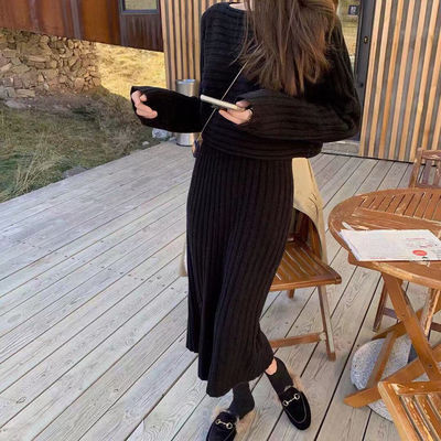 Damen Strickkleid mit asymmetrischem Ausschnitt und Rippstruktur Drune