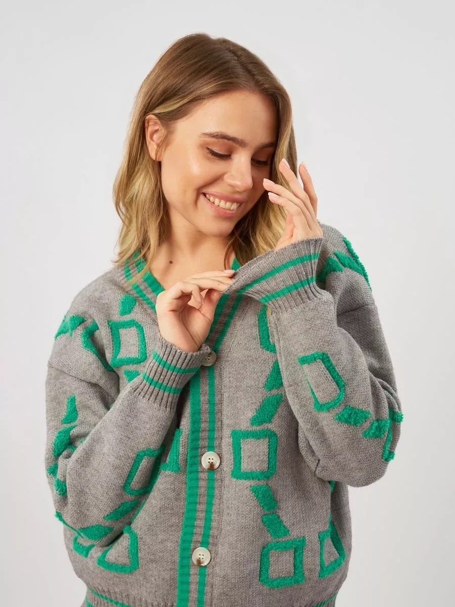 Damen Oversized Strickjacke mit großem geometrischen Muster und Knopfverschluss Drune