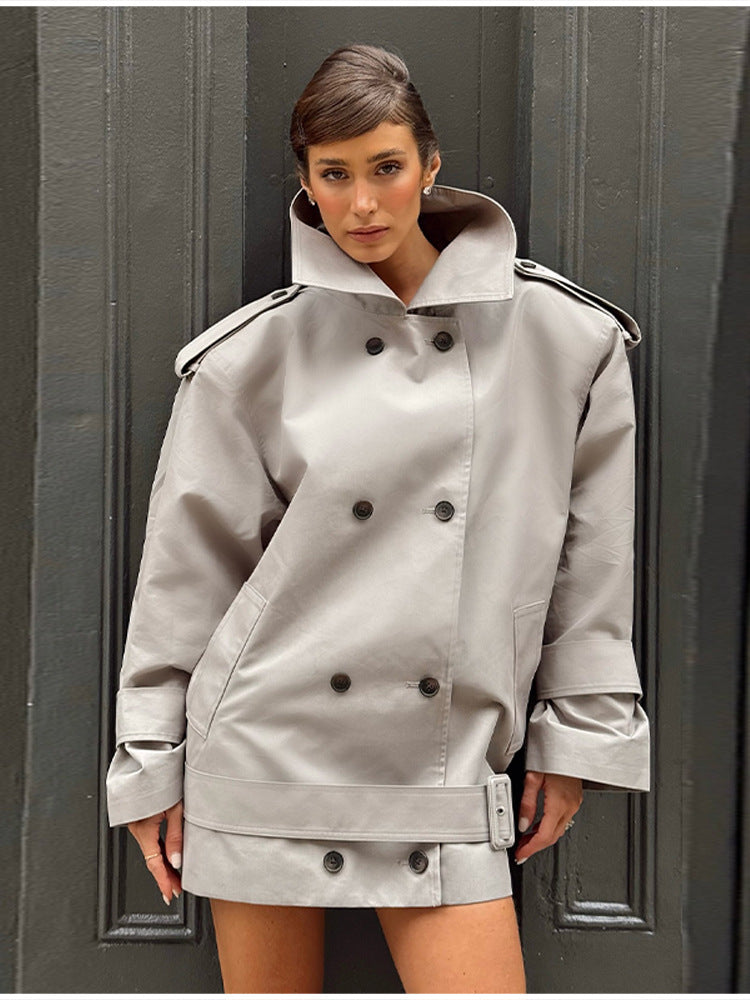 Damen Urbaner Trenchcoat mit hohem Kragen und doppelter Knopfleiste Drune