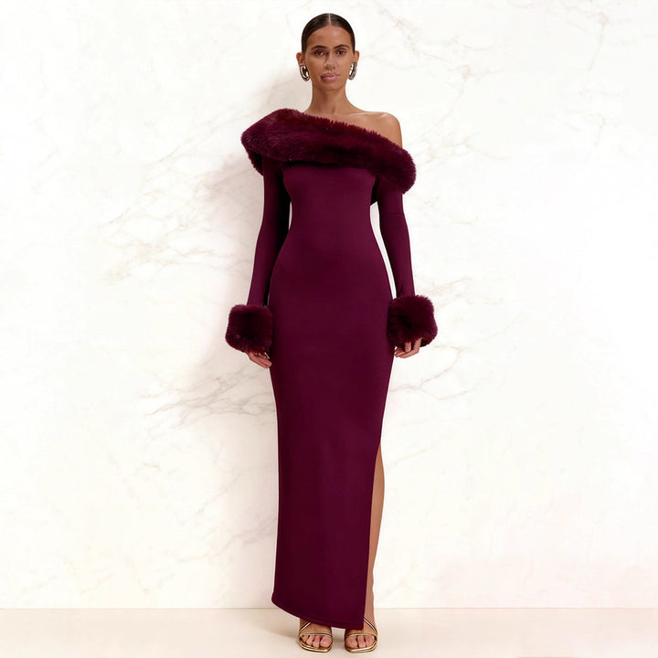 Damen Langarm-Maxikleid mit schulterfreier Optik und eleganten Fellakzenten Drune