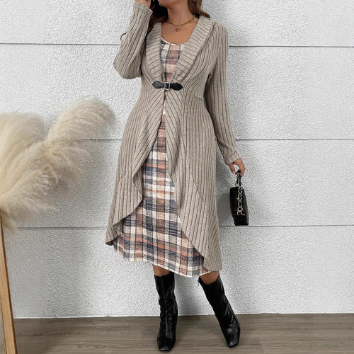 Damen Strickjacke mit asymmetrischem Saum und tailliertem Design Drune