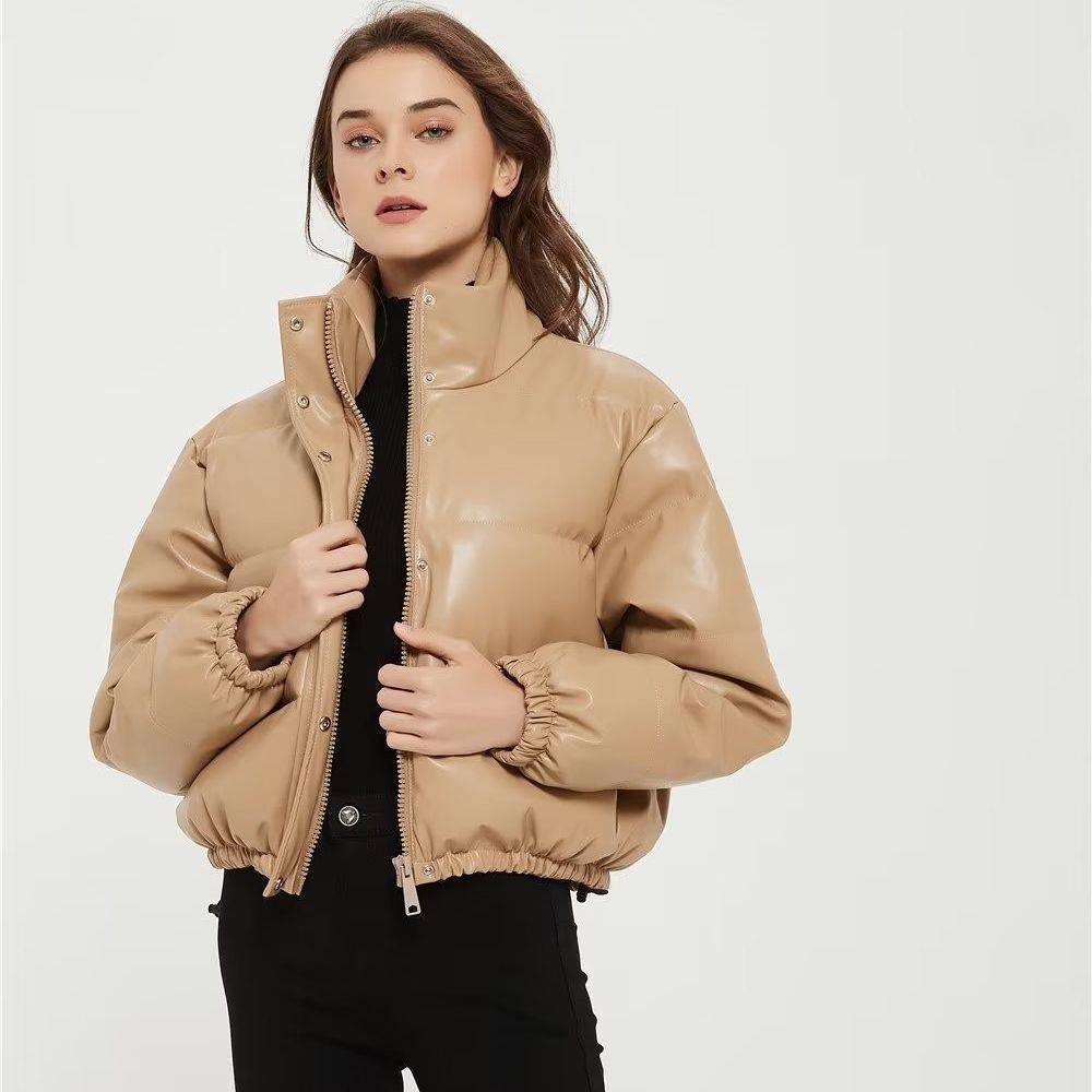 Damen kurz geschnittene Steppjacke mit hohem Kragen und elastischen Bünde Drune