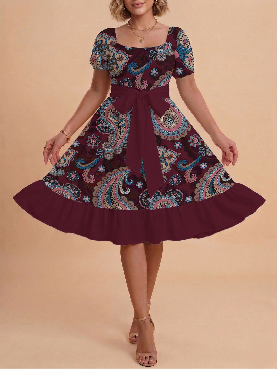 Damen Verspieltes Maxikleid mit Bärenmuster und taillierbarem Band Drune