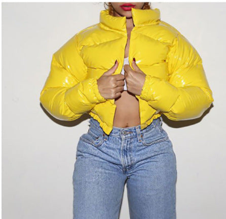 Damen modische kurze Steppjacke mit glänzendem Finish Drune