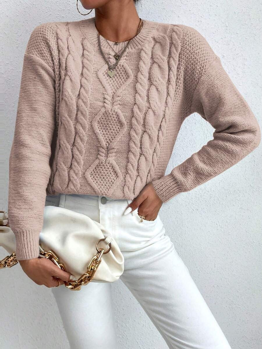 Damen Grobstrickpullover mit elegantem Zopfmuster und Rundhalsausschnitt Drune