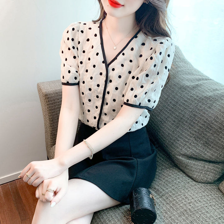 Damen Bluse mit Punkten und Knopfdetails Drune