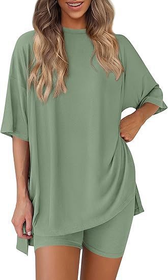 Damen Lässiges Lounge-Set mit übergroßem Oberteil und kurzen Hosen Drune