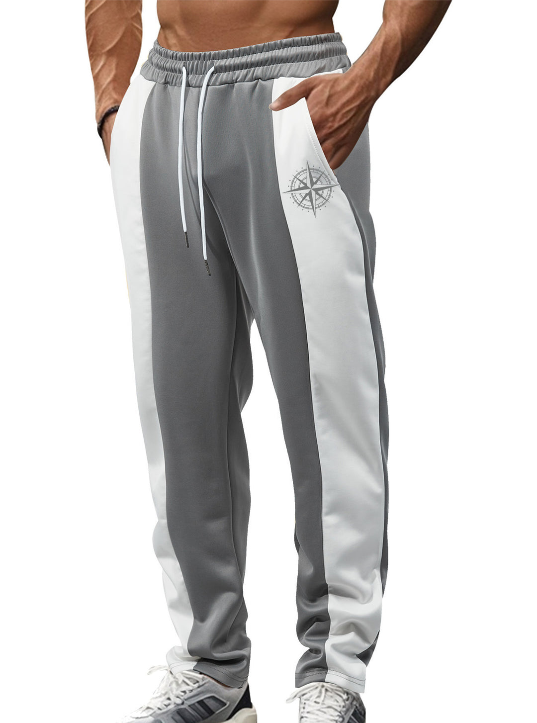 Herren nan sportive Trackpants mit seitlichen Kontrastbahnen elastischem Bund Kordelzug und Hirschstickerei Drune