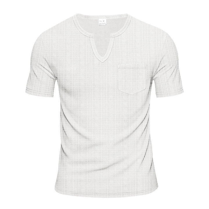 Herren nan Kurzarmshirt mit V-Schlitz-Ausschnitt und aufgesetzter Brusttasche aus strukturiertem Jersey Drune