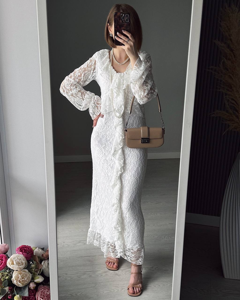 Damen Spitzen-Maxikleid mit Rüschendetails Drune