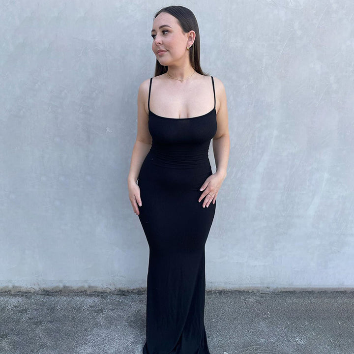 Damen Elegantes Langes Kleid mit schmalem Schnitt und feinen Trägern Drune