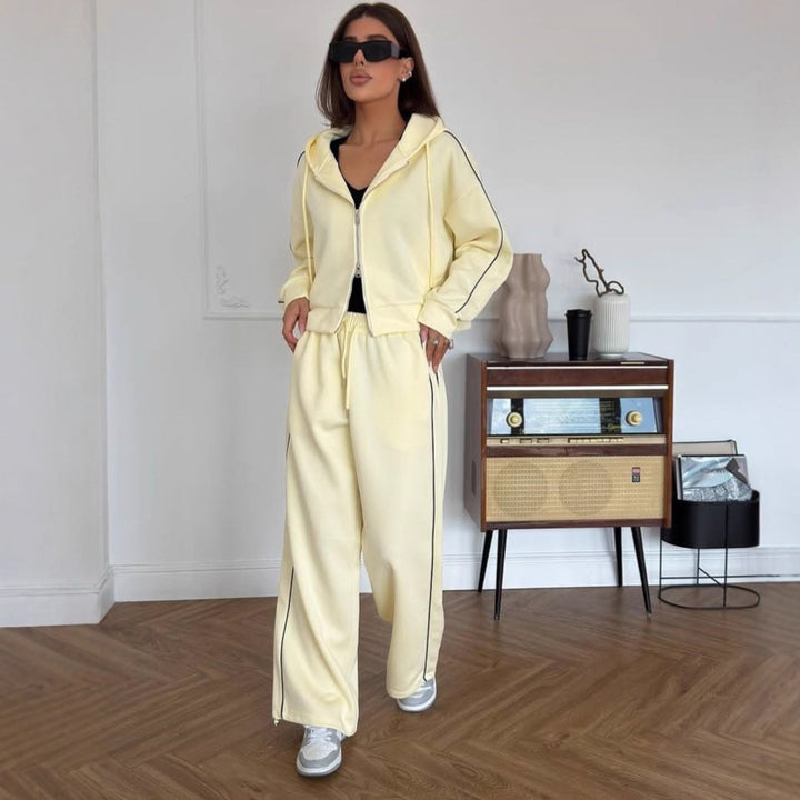 Damen Sportliches Jogging Ensemble mit Kapuze und seitlichen Streifen Drune