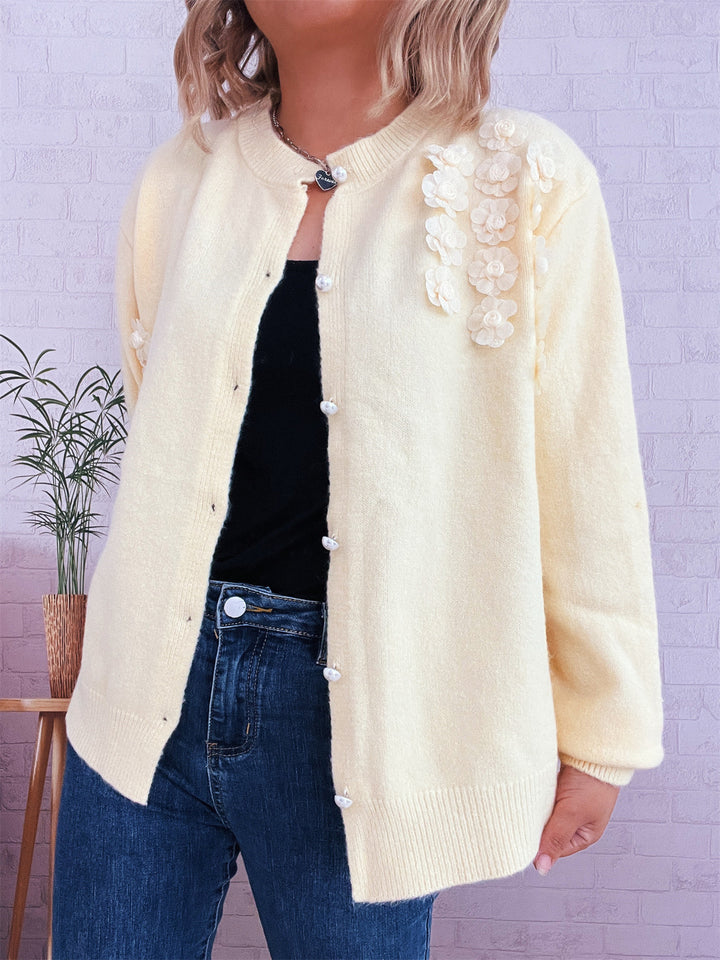 Damen Strickjacke mit floralem Design und eleganten Perlenknöpfen Drune