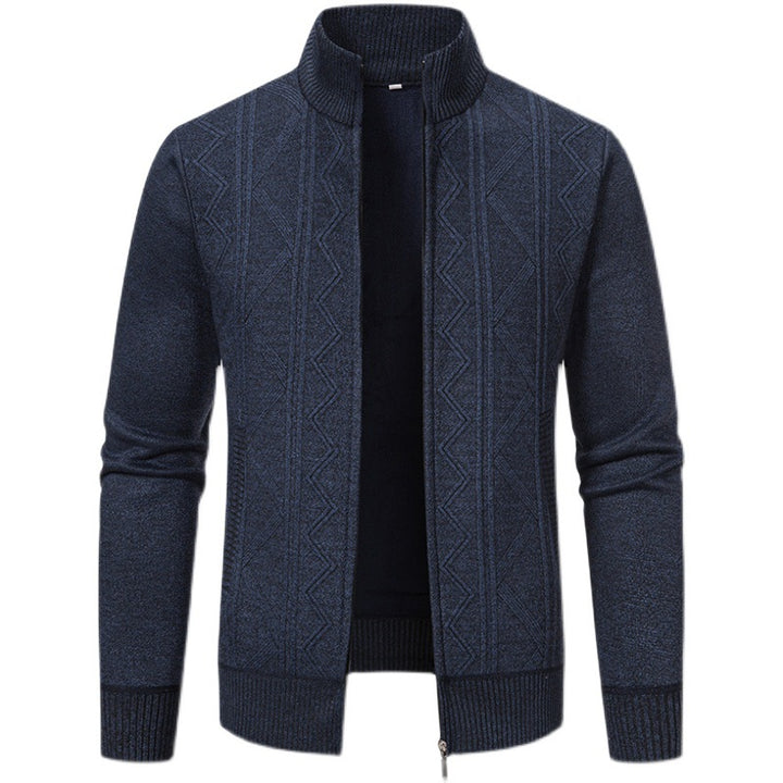 Herren elegante Strickjacke mit strukturiertem Zopfmuster und hohem Kragen Drune