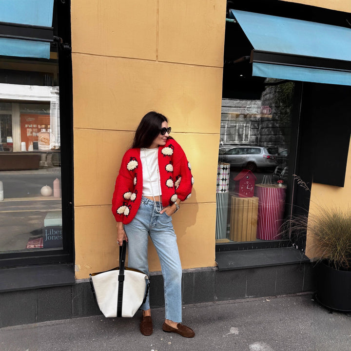 Damen Strickjacke mit einzigartigem Schafdesign und lässigem Schnitt Drune