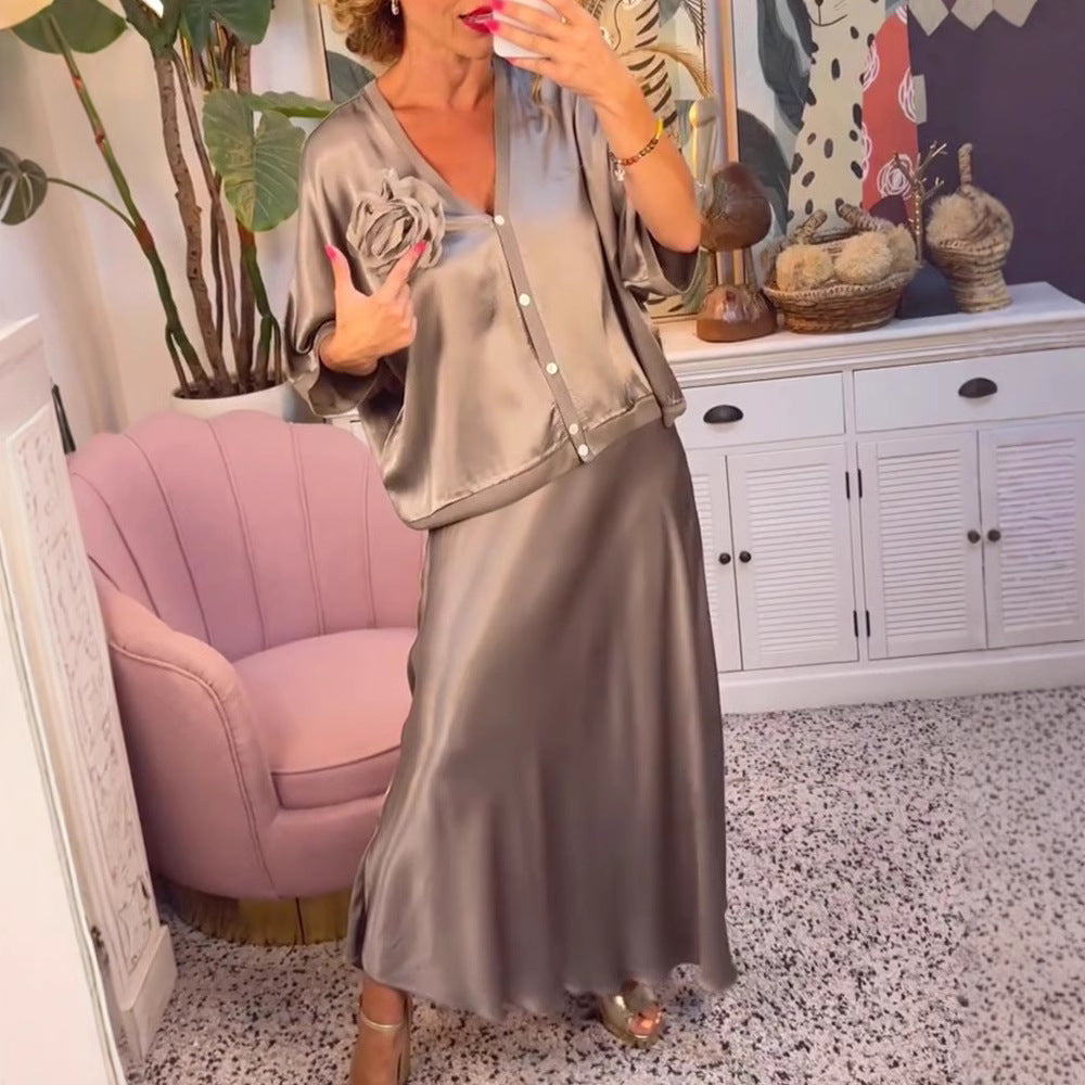 Damen elegantes Seidenmaxikleid mit innovativem Schnitt und zarten Details Drune