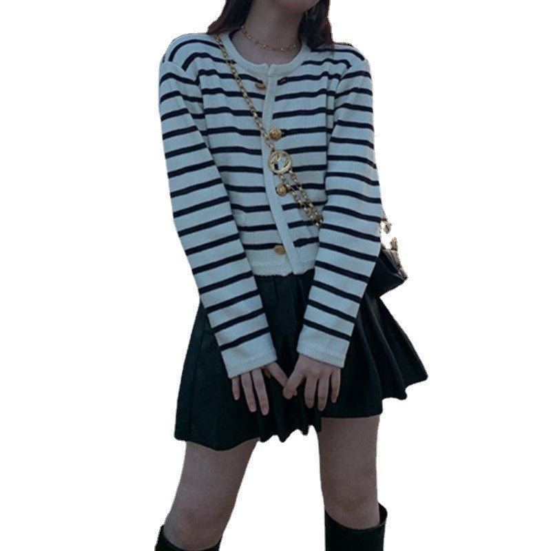 Damen Strickjacke mit eleganten Knöpfen und Streifenmuster Drune