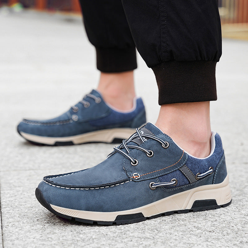 Herren nan Mokassin-inspirierter City-Sneaker mit profiliertem Gummisohlenprofil und gepolstertem Fersenkragen Drune