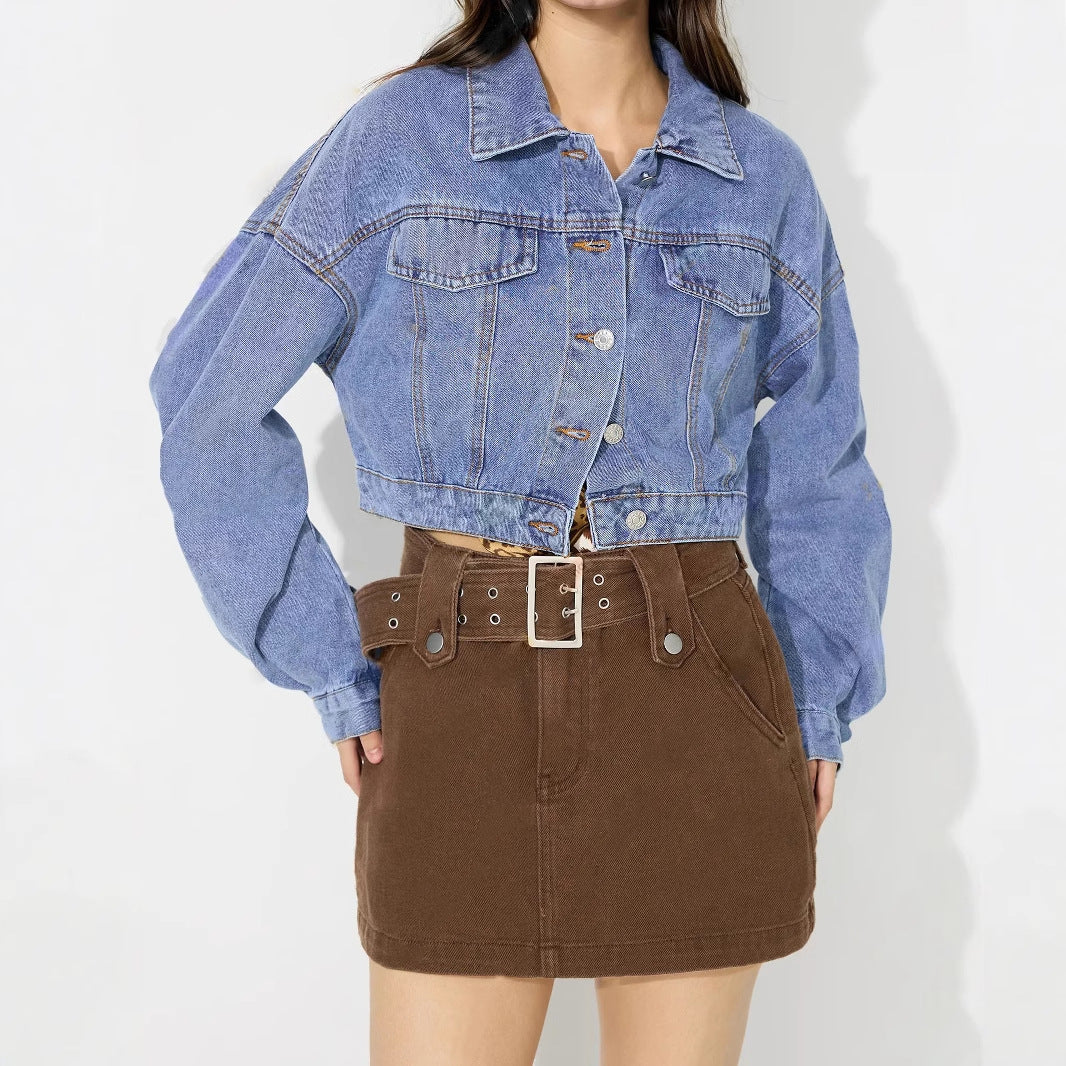 Damen cropped Jeansjacke mit voluminösen Ärmeln und modischen Knopfdetails Drune