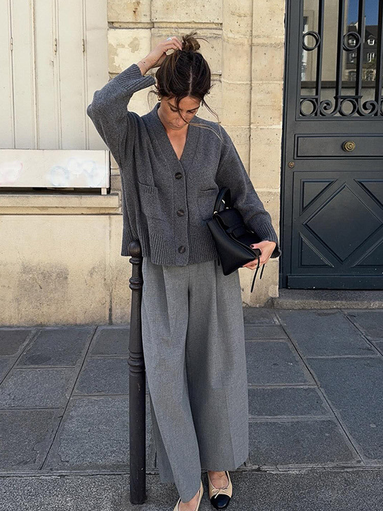 Damen lässige Strickjacke mit tiefem V-Ausschnitt und praktischen Taschen Drune