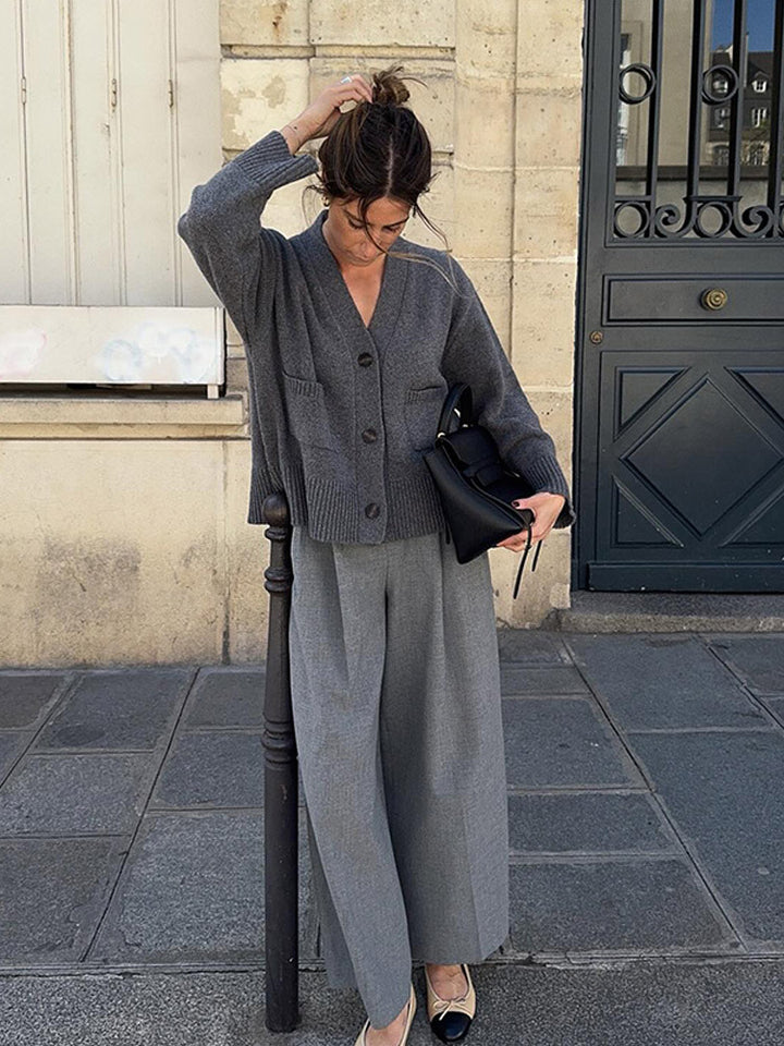 Damen lässige Strickjacke mit tiefem V-Ausschnitt und praktischen Taschen Drune