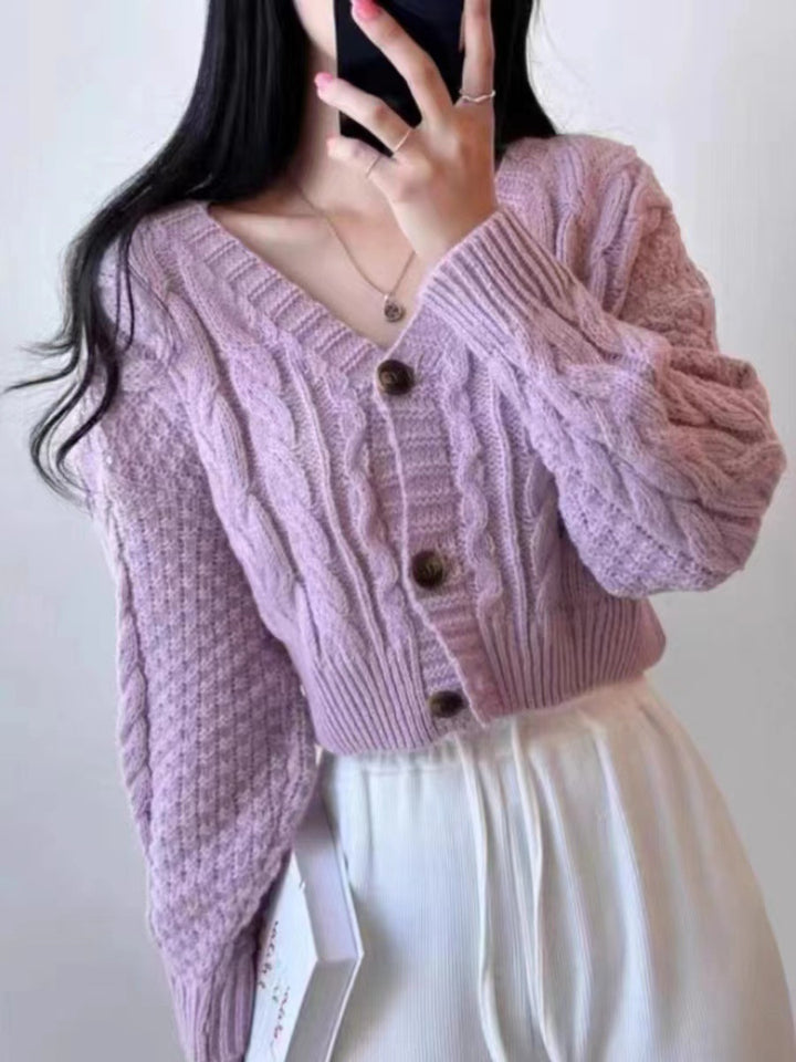 Damen cropped Strickjacke mit Zopfmuster und klassischen Knöpfen Drune