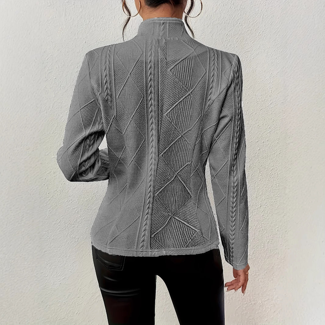 Damen Strickjacke mit modernem Zopfmuster und eleganten Knopfdetails Drune