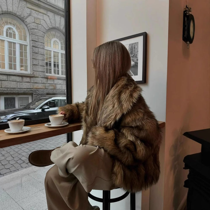 Damen Kuschelige Faux-Fur Jacke mit weichem Innenfutter Drune