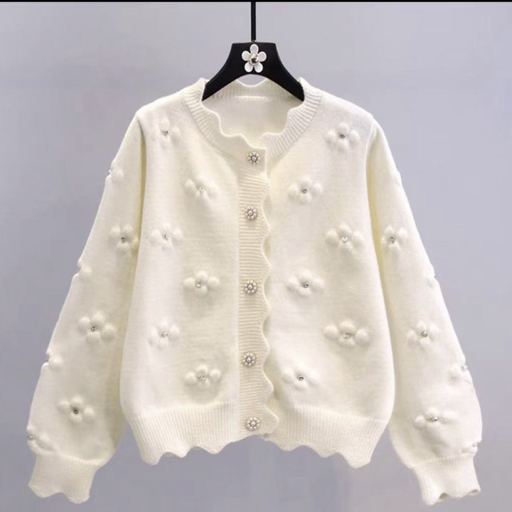 Damen verspielter Strickcardigan mit dekorativen Perlenknöpfen und floralem Design Drune