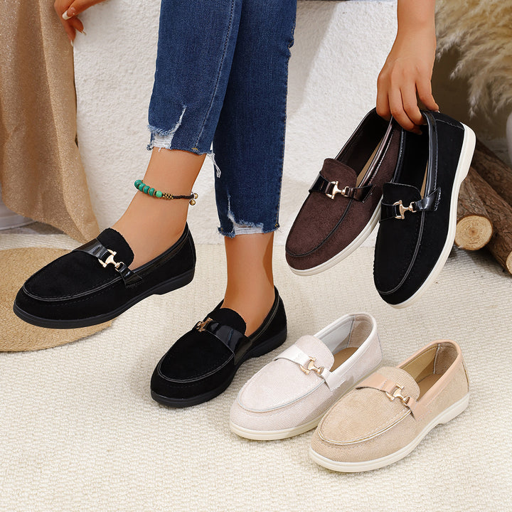 Damen elegante Veloursleder-Slipper mit dekorativer Metall-Hardware und flexibler Leichtlaufsohle Drune