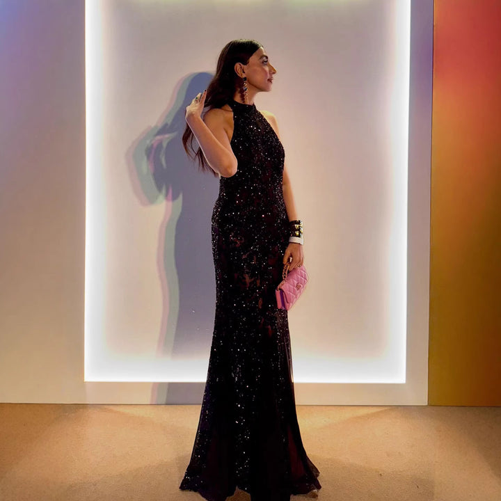 Damen Abendkleid mit schimmerndem Paillettenbesatz und stilvollem Halterdesign Drune