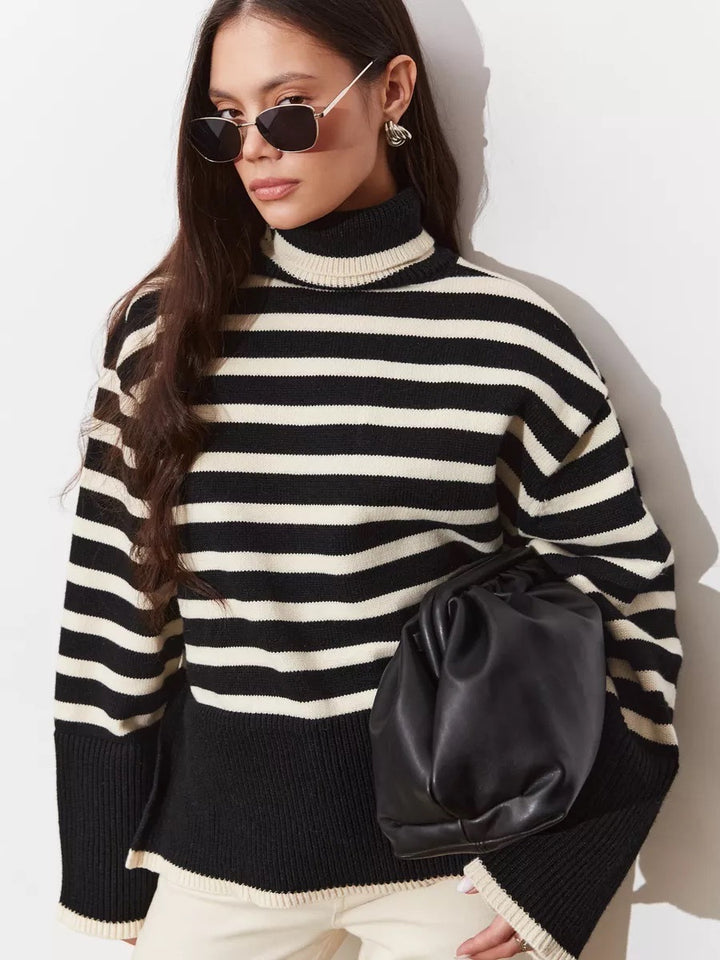 Damen gestreifter Pullover mit hohem Kragen und lässigem Schnitt Drune
