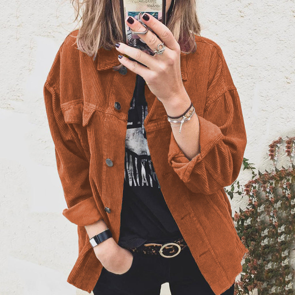 Damen nan Oversize Cordjacke mit aufgesetzten Taschen und klassischer Knopfleiste Drune