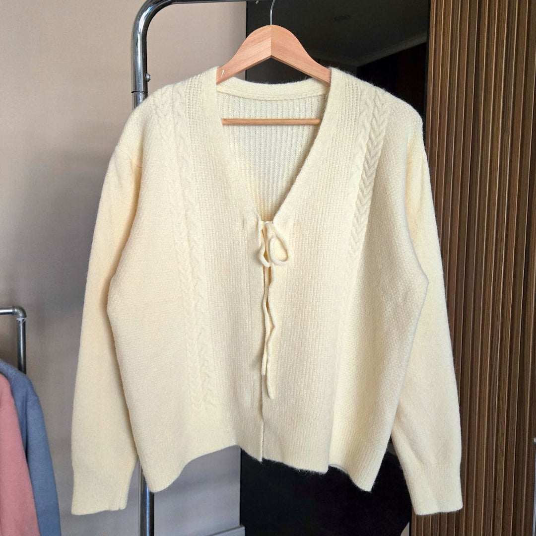 Damen Strickjacke mit Zopfmuster und dekorativem Kordelzug Drune
