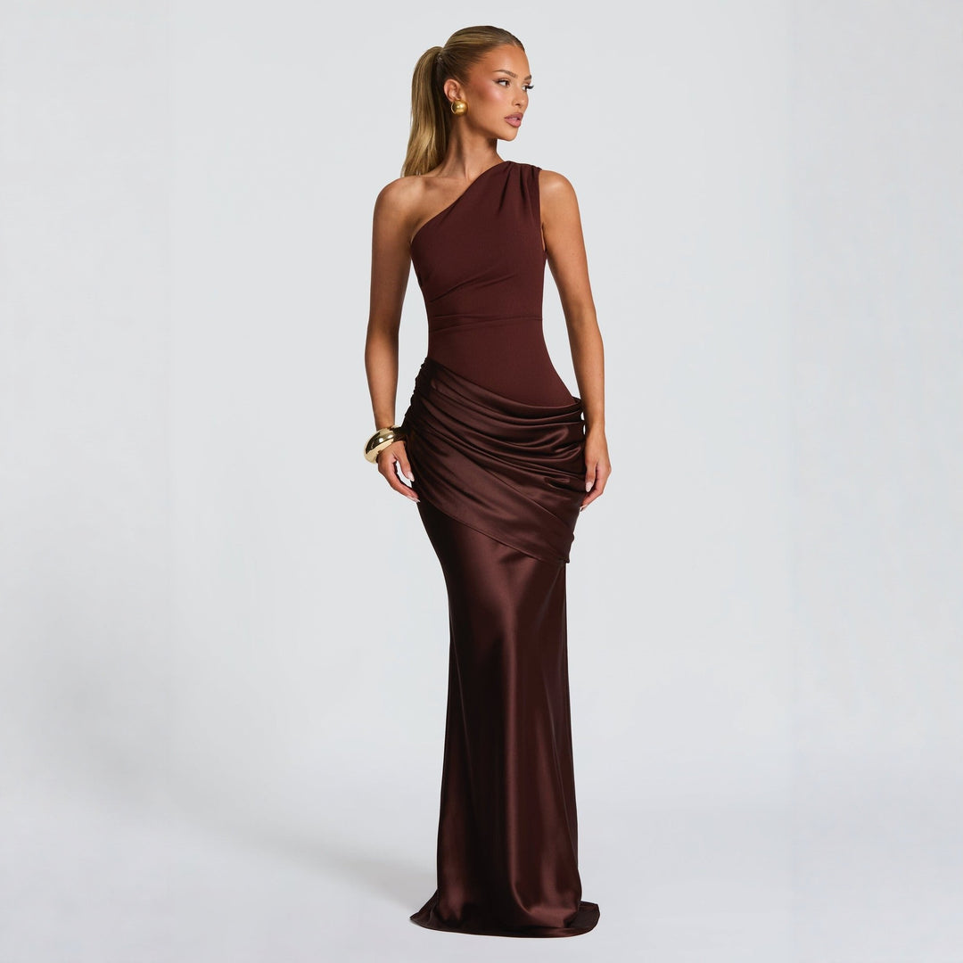 Damen Elegantes Abendkleid mit Off-Shoulder-Design und Fließendem Cape Drune