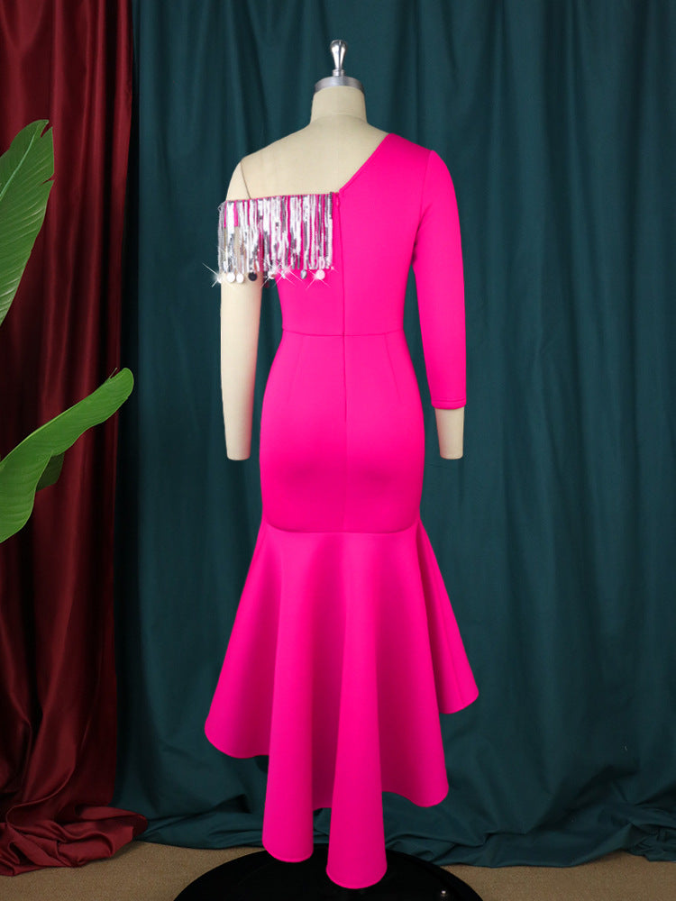Damen elegantes Kleid mit asymmetrischem Ausschnitt und schwingendem Rüschenrock Drune