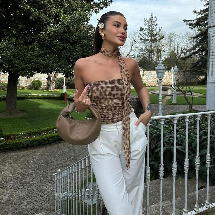 Damen Elegantes Wickel-Top mit asymmetrischem Schnitt und Rüschendetails Drune