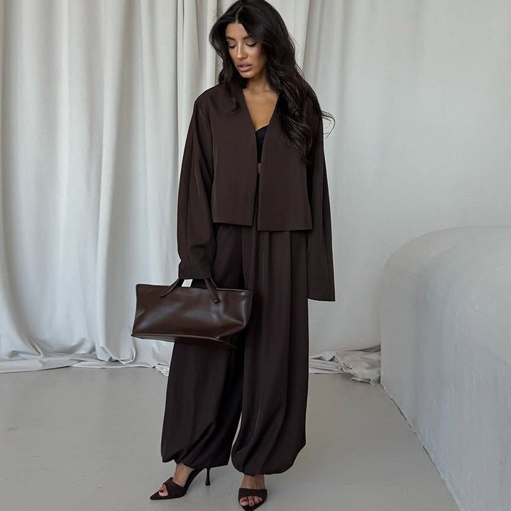 Damen lässiger Hosenanzug mit cropped Jacke und weitem Schnitt Drune