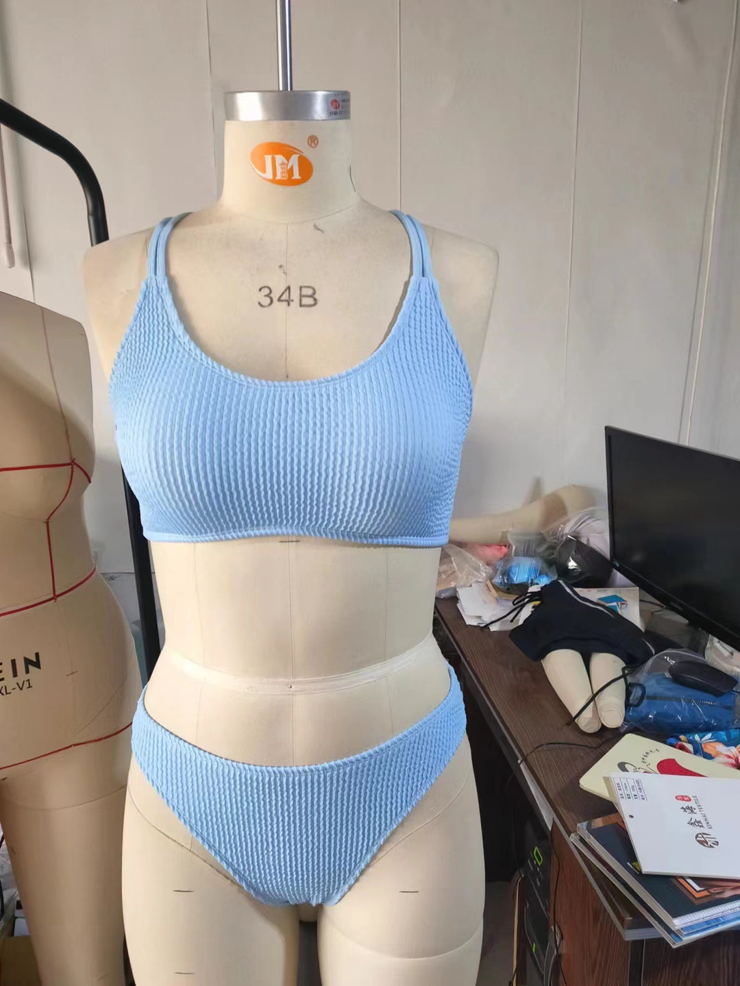 Damen Bikini-Set mit sportlichem Design und raffinierten Trägern Drune