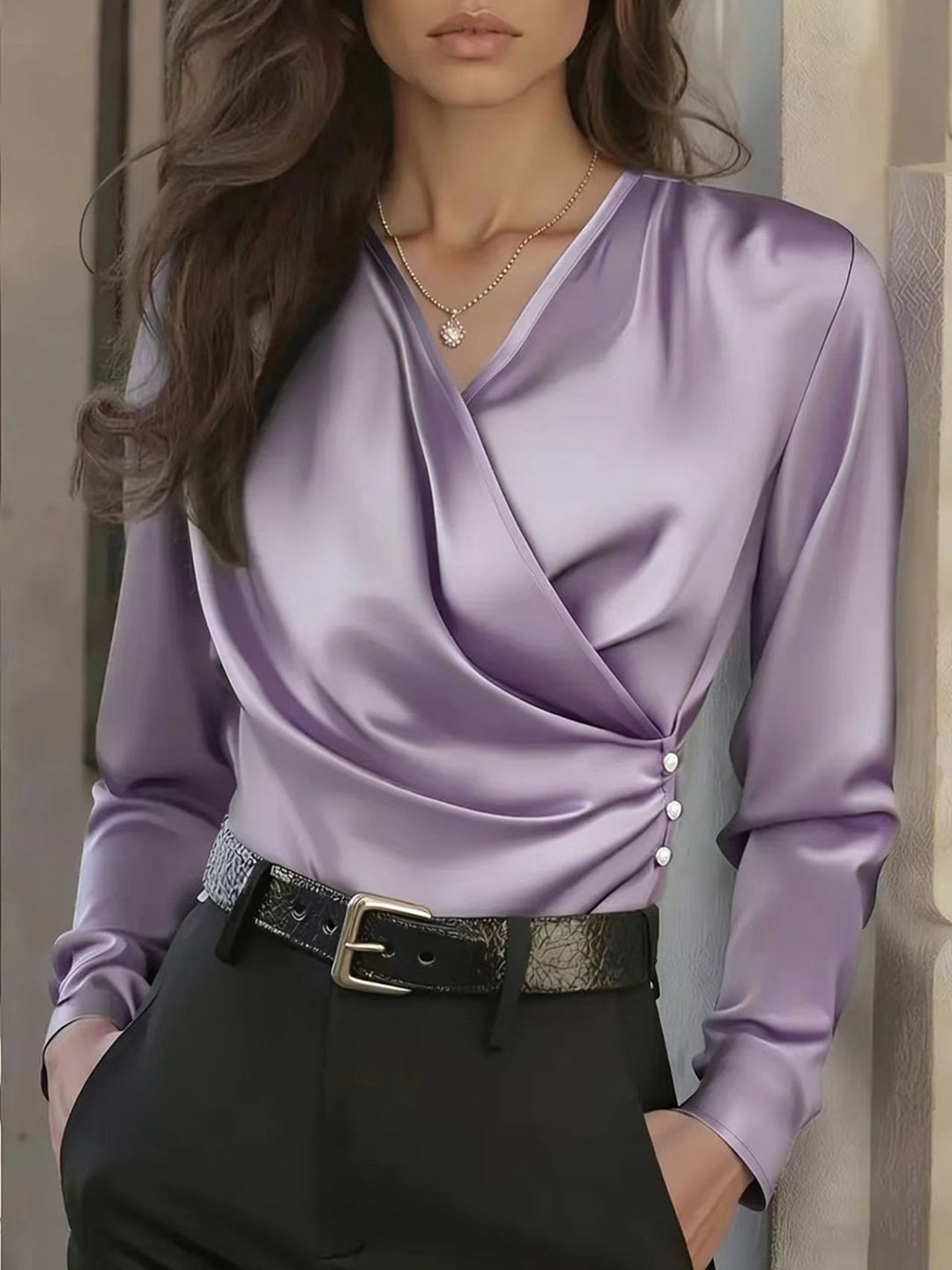 Damen Elegante Wickelbluse aus hochwertigem Satin mit Knopfdetails Drune