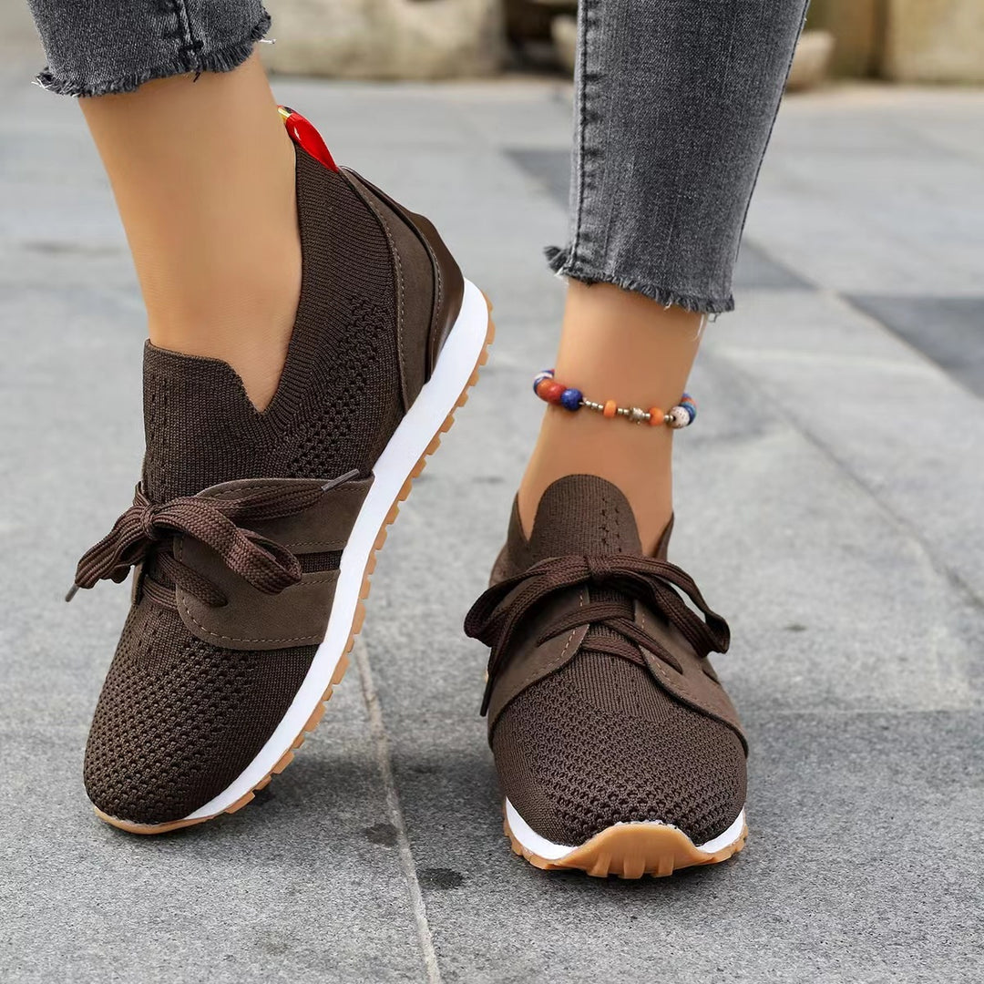 Damen nan gestrickter Slip-On Sneaker mit dekorativer Schnürung, gepolstertem Komfortfußbett und rutschfester Gummiprofilsohle Drune