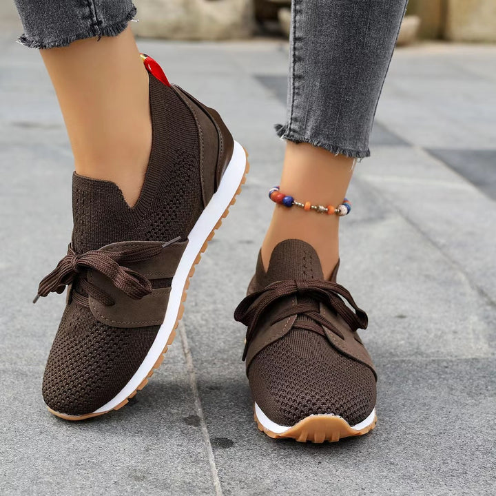 Damen nan gestrickter Slip-On Sneaker mit dekorativer Schnürung, gepolstertem Komfortfußbett und rutschfester Gummiprofilsohle Drune